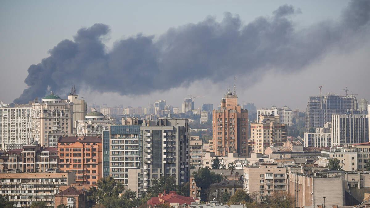 Russian strike kills 33 on street in eastern Ukrainian city
